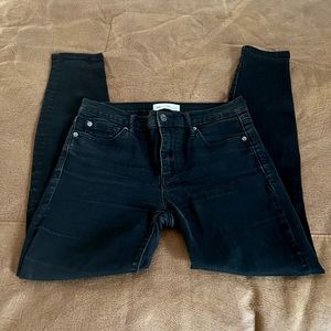 Gap true skinny jeans black size 30